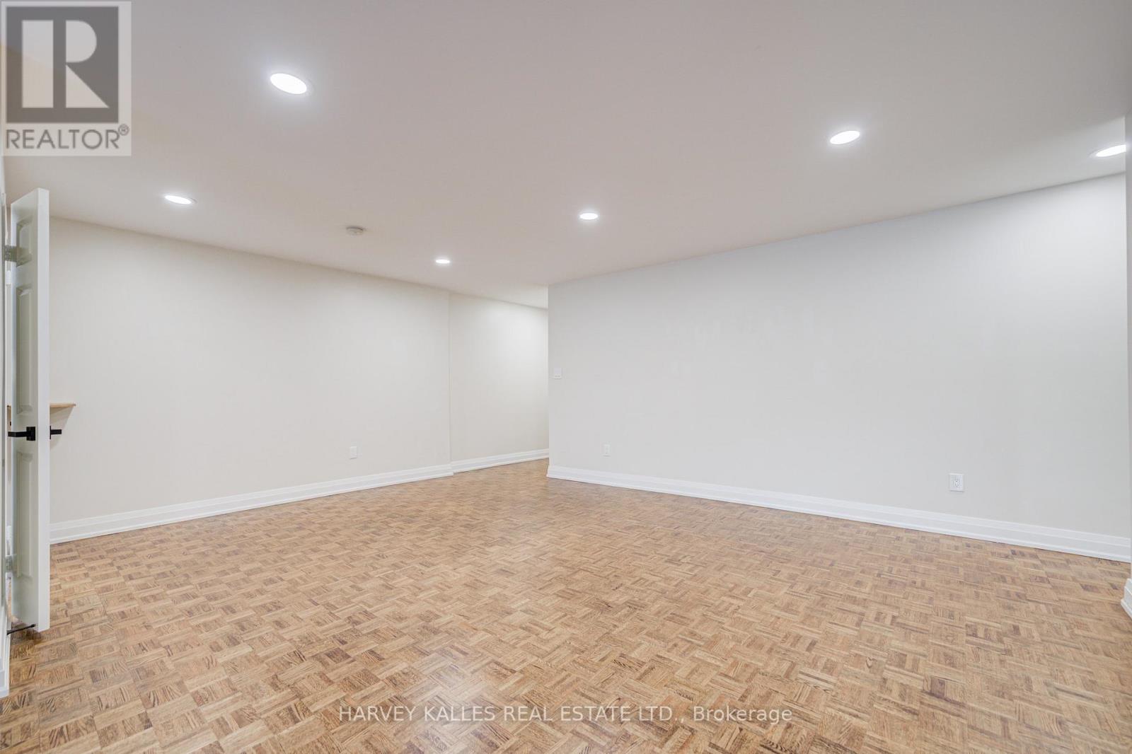 109 - 3000 BATHURST STREET