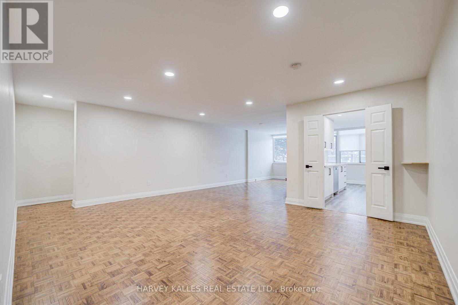 109 - 3000 BATHURST STREET