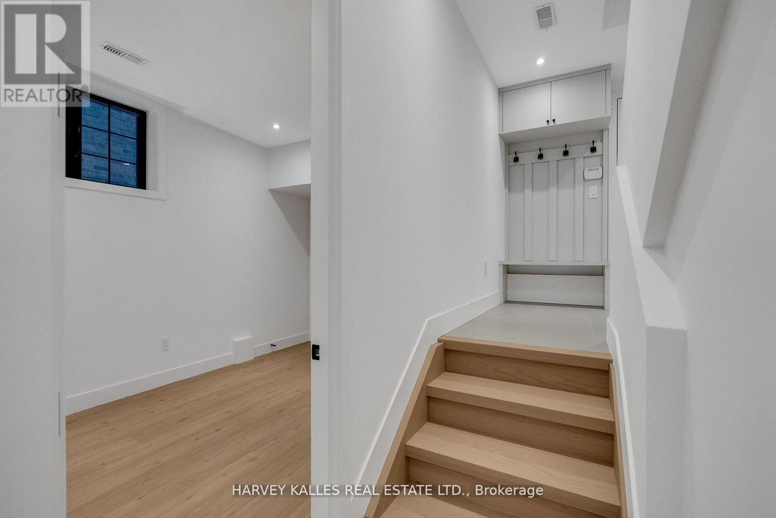 101 BRIAR HILL AVENUE