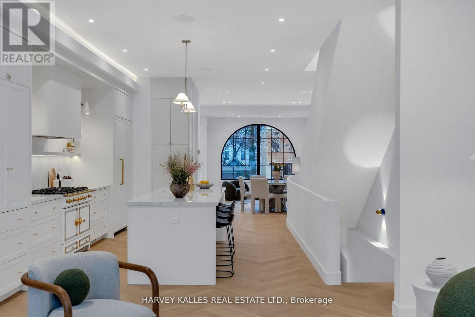 101 BRIAR HILL AVENUE