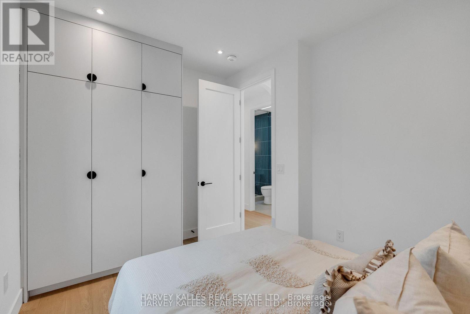 101 BRIAR HILL AVENUE