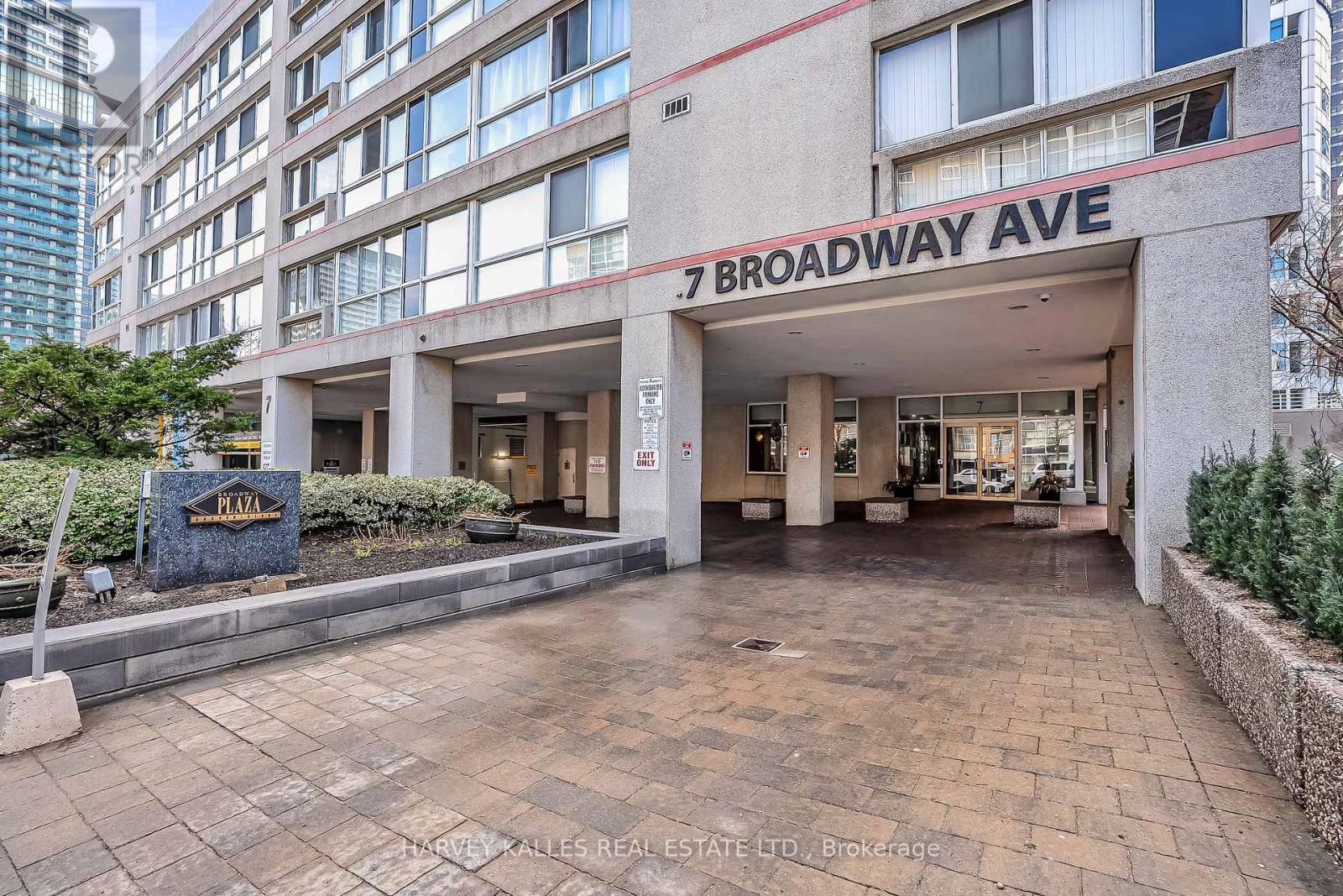609 - 7 BROADWAY AVENUE