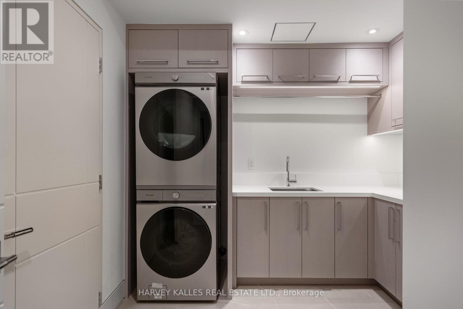 335 LYTTON BOULEVARD