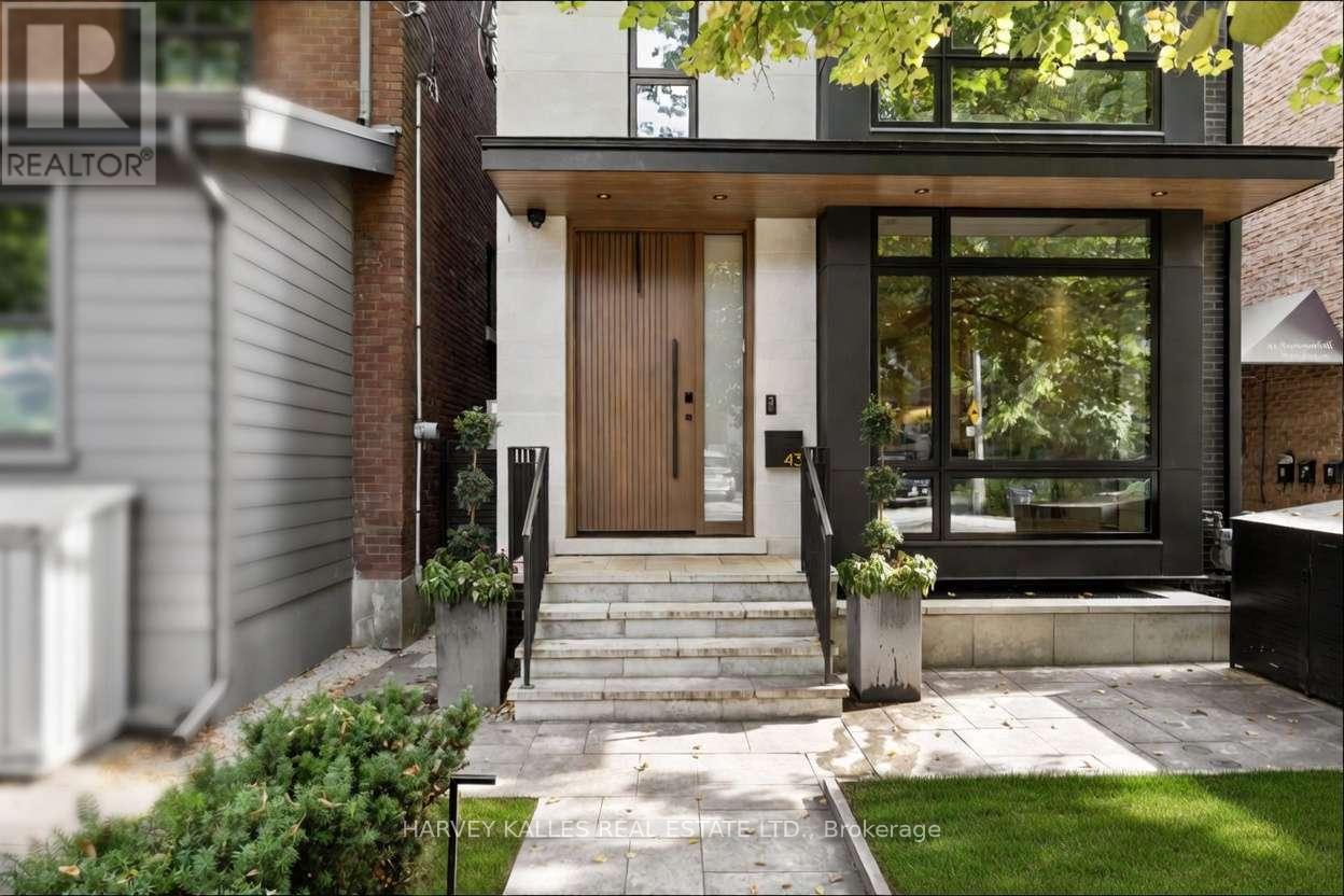 43 SUMMERHILL AVENUE