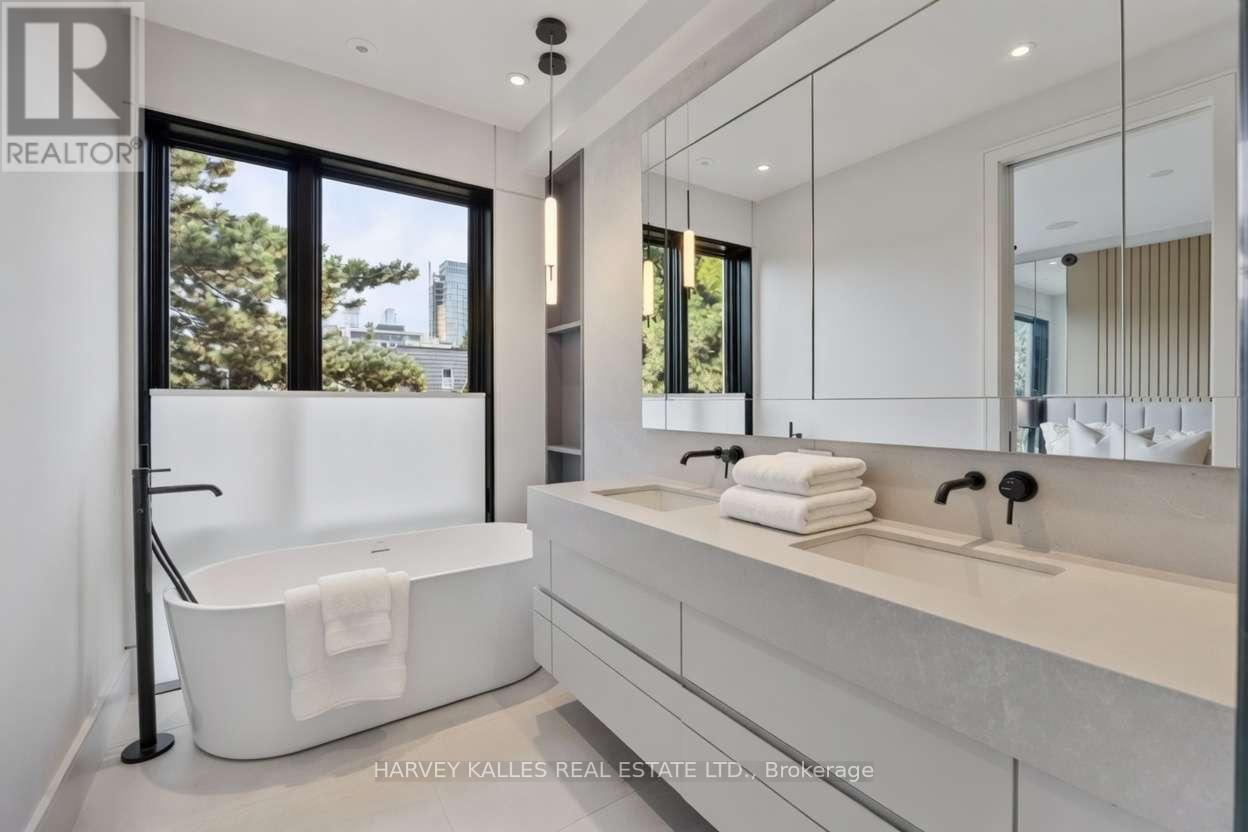 43 SUMMERHILL AVENUE