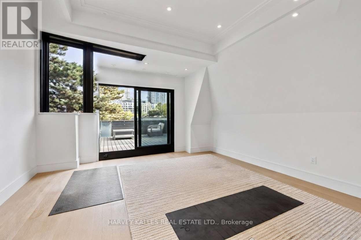 43 SUMMERHILL AVENUE