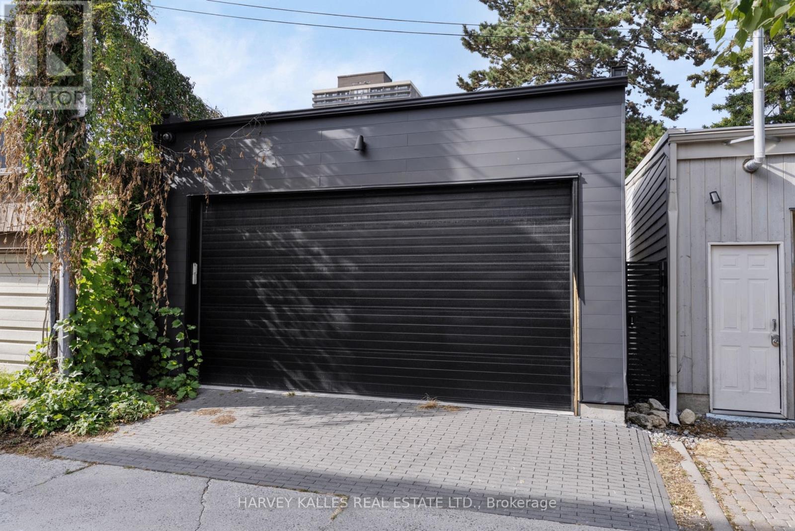 43 SUMMERHILL AVENUE