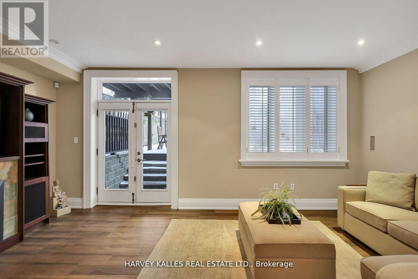 39 GORMLEY AVENUE
