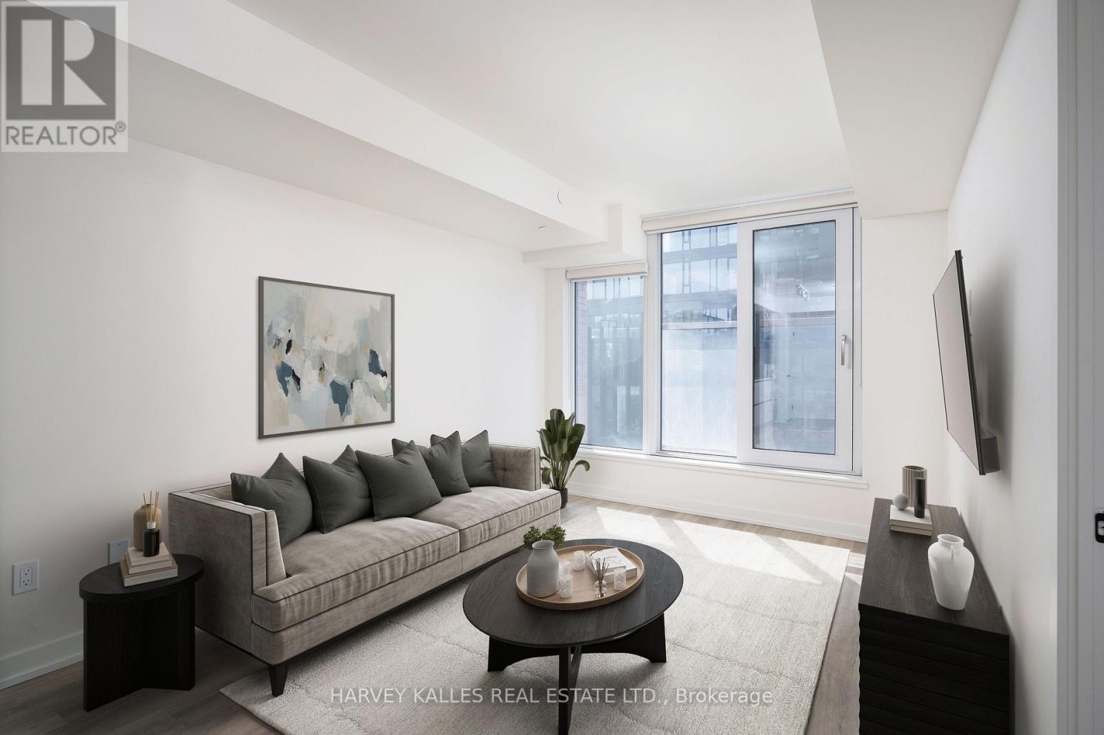 507 - 2 AUGUSTA AVENUE