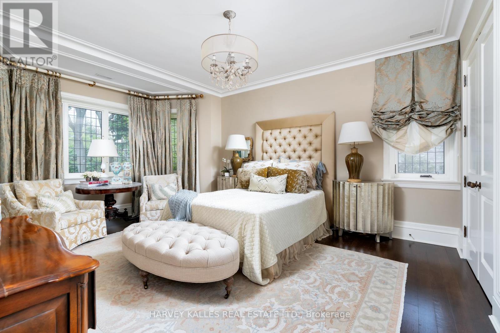 175 TEDDINGTON PARK AVENUE