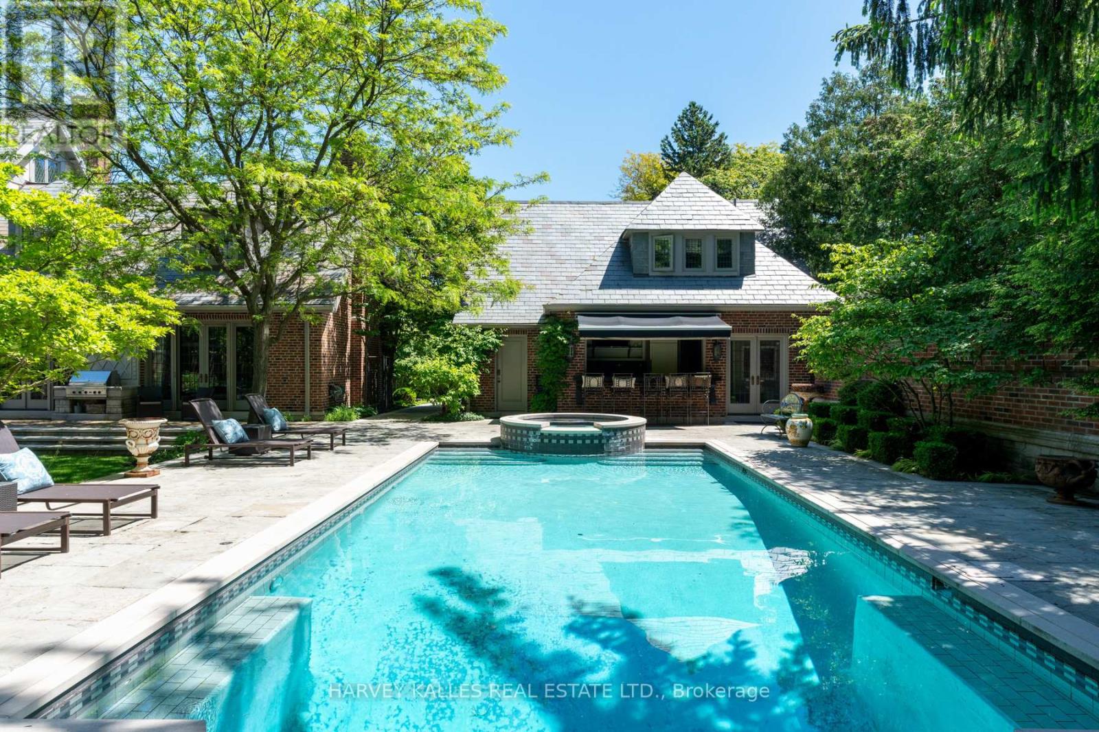 175 TEDDINGTON PARK AVENUE