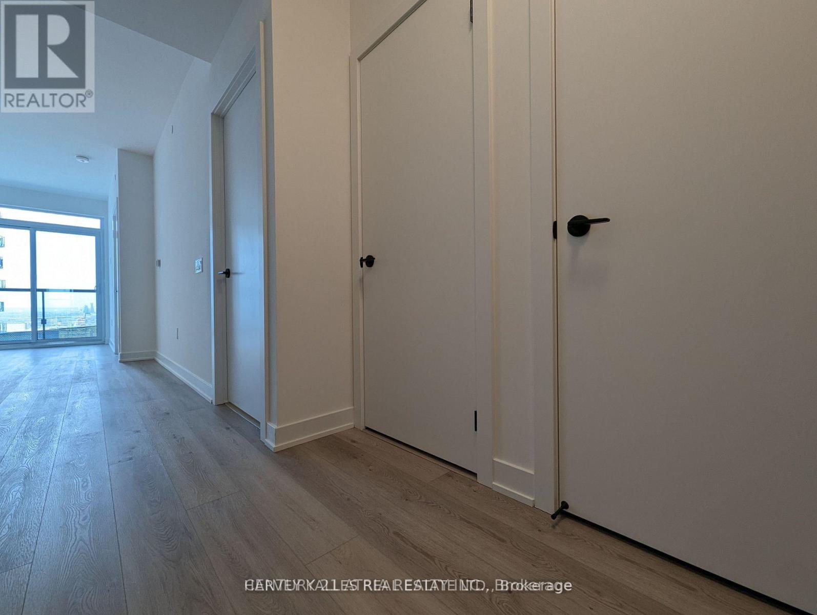 3206 - 117 BROADWAY AVENUE