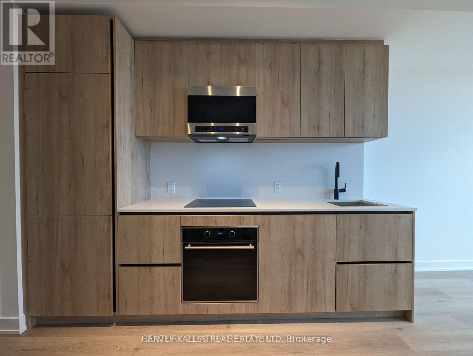 3206 - 117 BROADWAY AVENUE