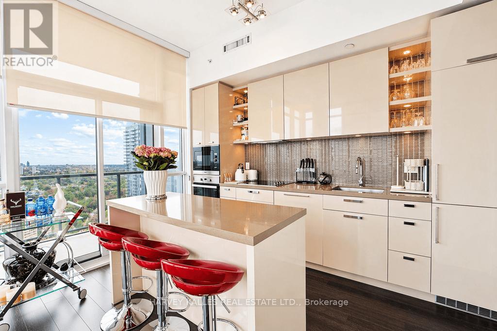 2603 - 32 DAVENPORT ROAD