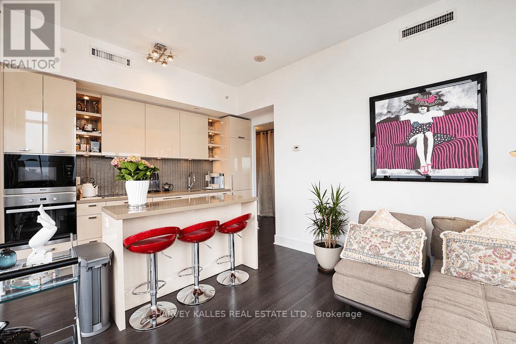 2603 - 32 DAVENPORT ROAD