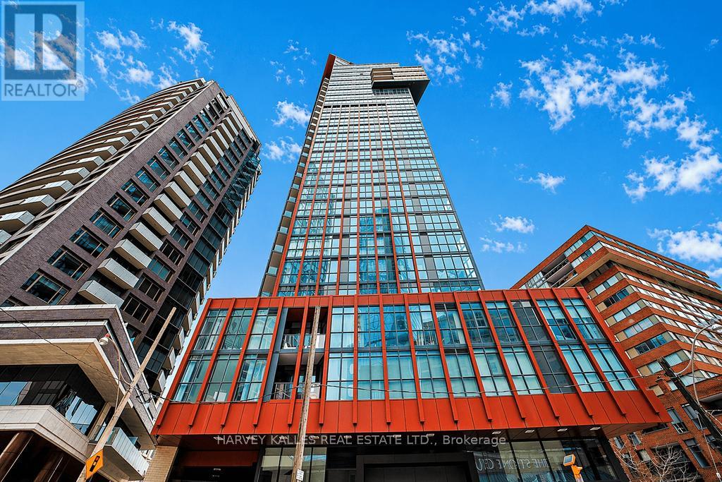 2603 - 32 DAVENPORT ROAD
