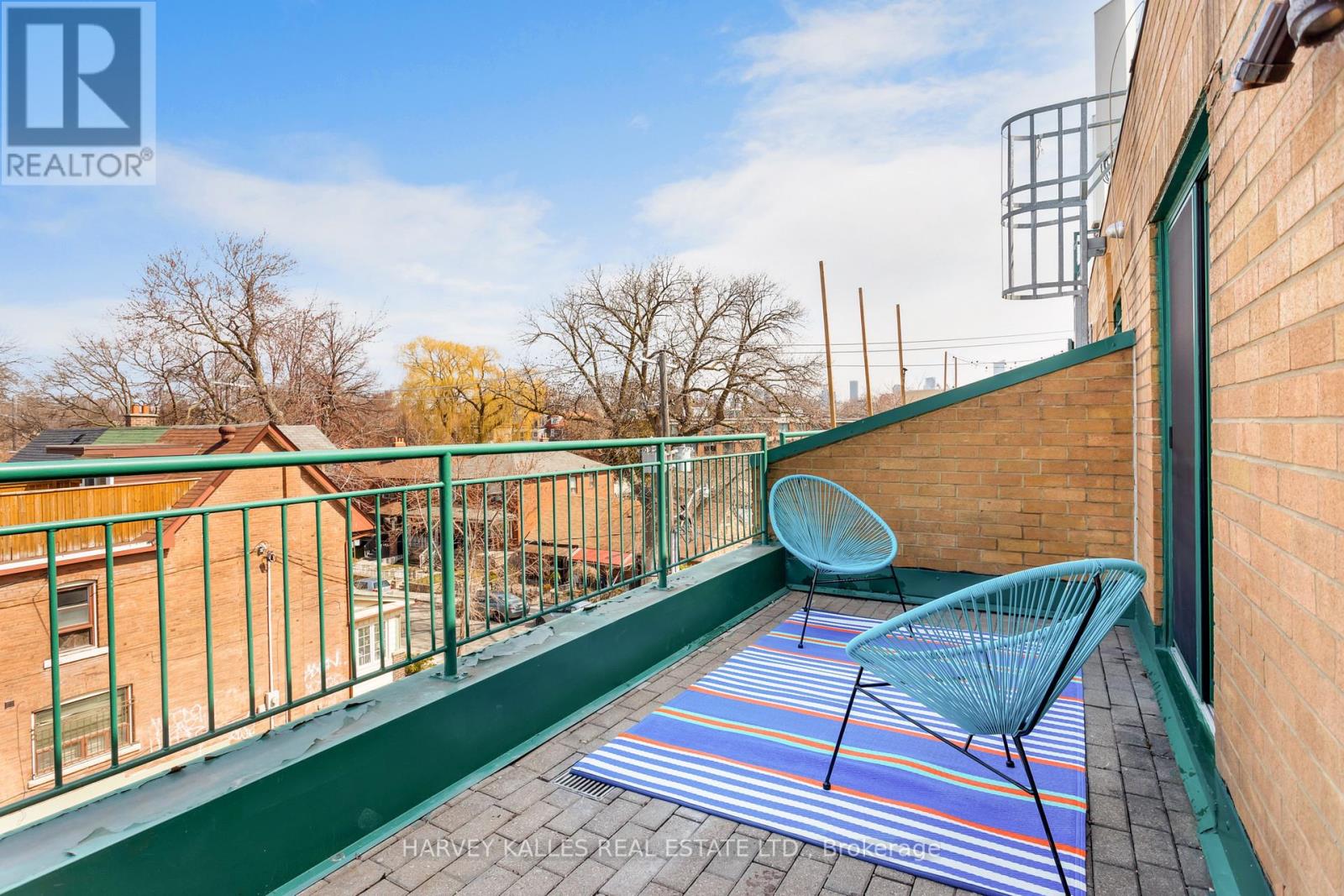 #2 FL3 - 1106 DUNDAS STREET W