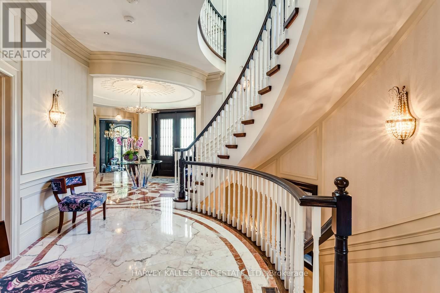 92 SOUTH DRIVE