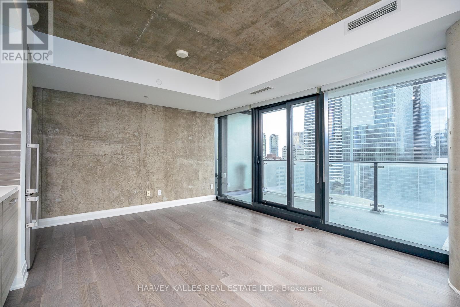 1507 - 224 KING STREET W