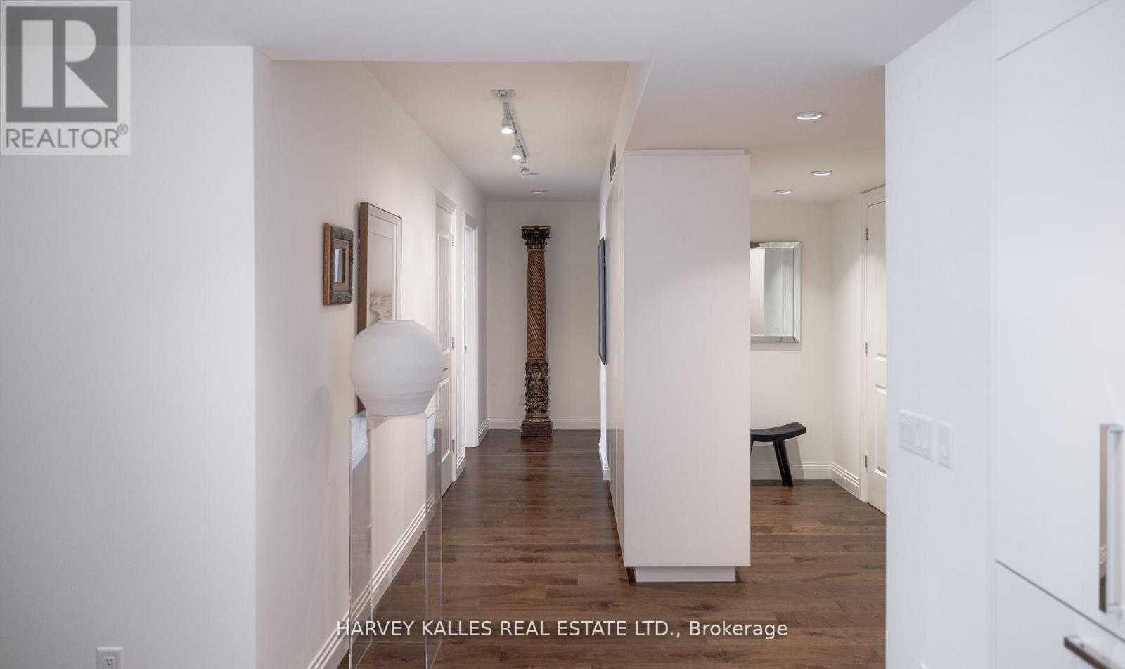 123 - 1 BENVENUTO PLACE