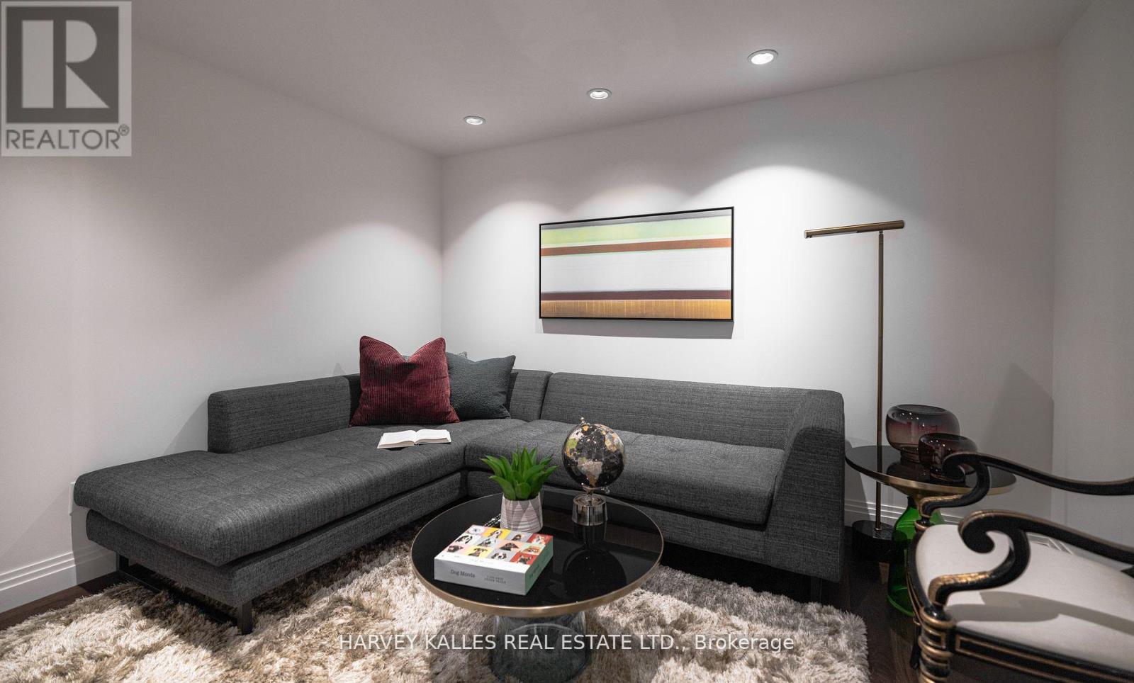 123 - 1 BENVENUTO PLACE