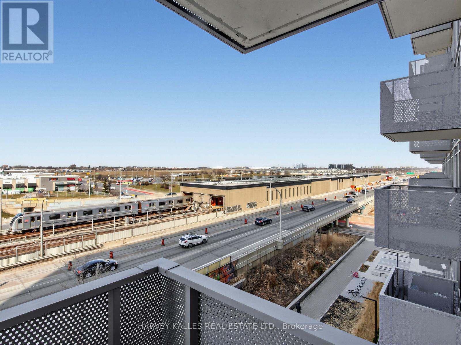 614 - 38 MONTE KWINTER COURT