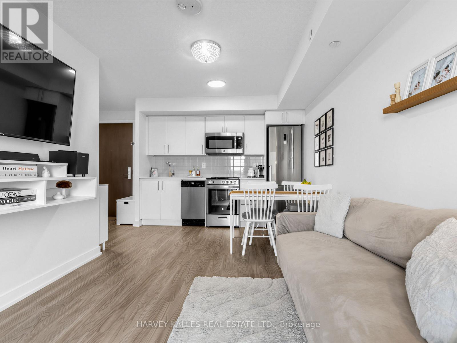 614 - 38 MONTE KWINTER COURT