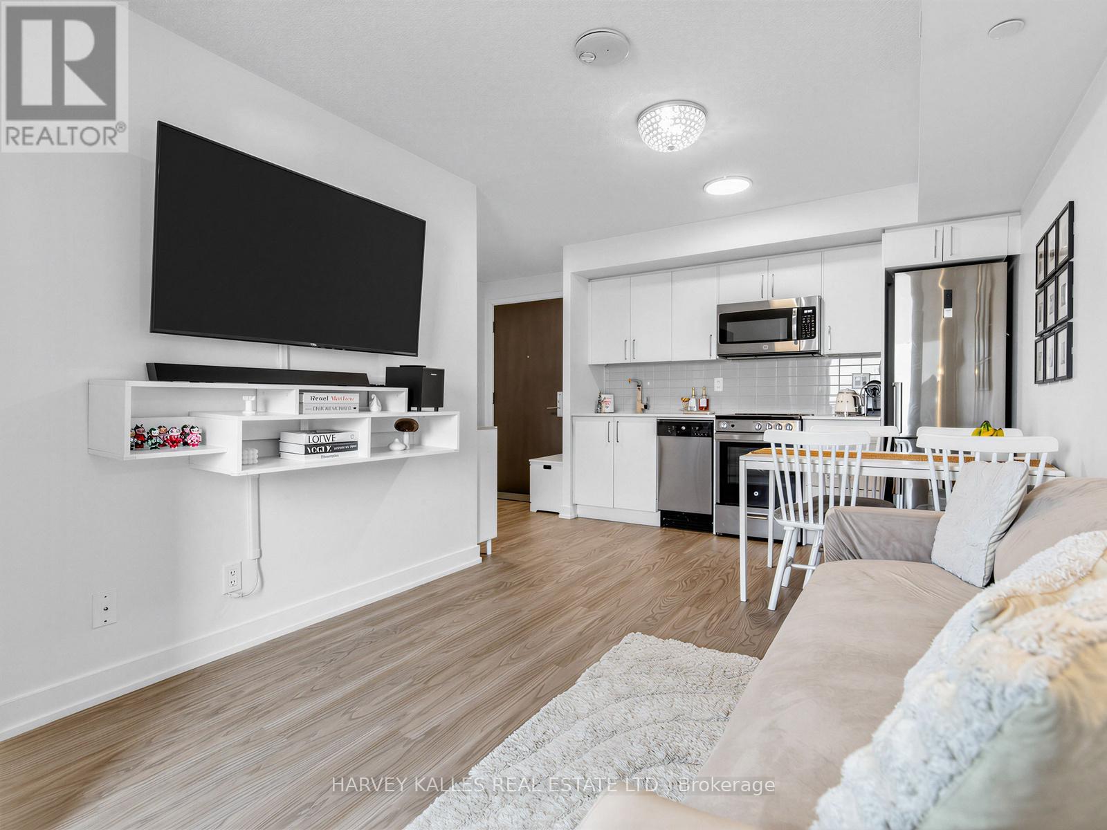 614 - 38 MONTE KWINTER COURT