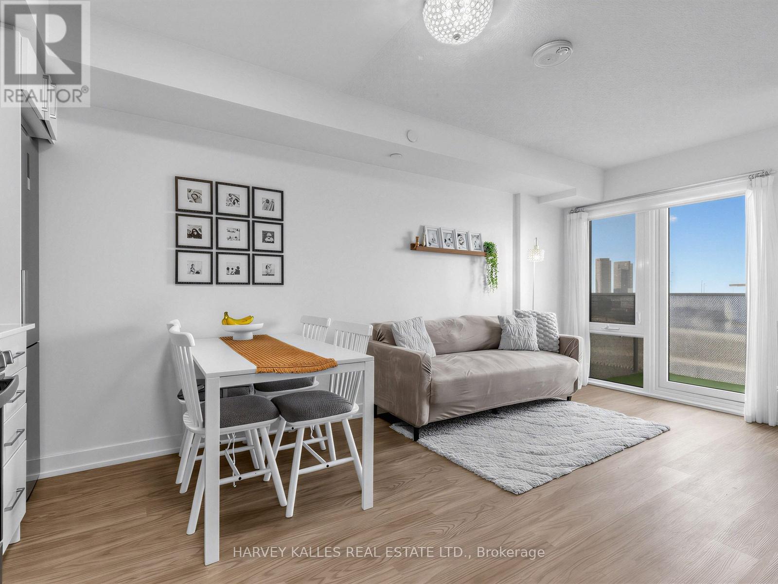 614 - 38 MONTE KWINTER COURT