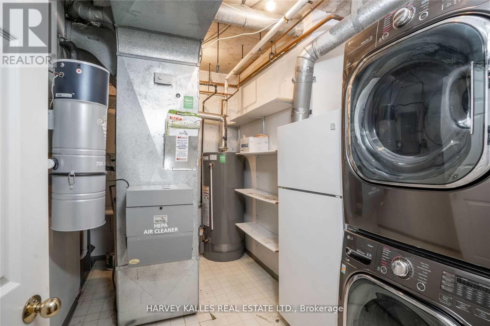 22 LOWER VILLAGE GATE