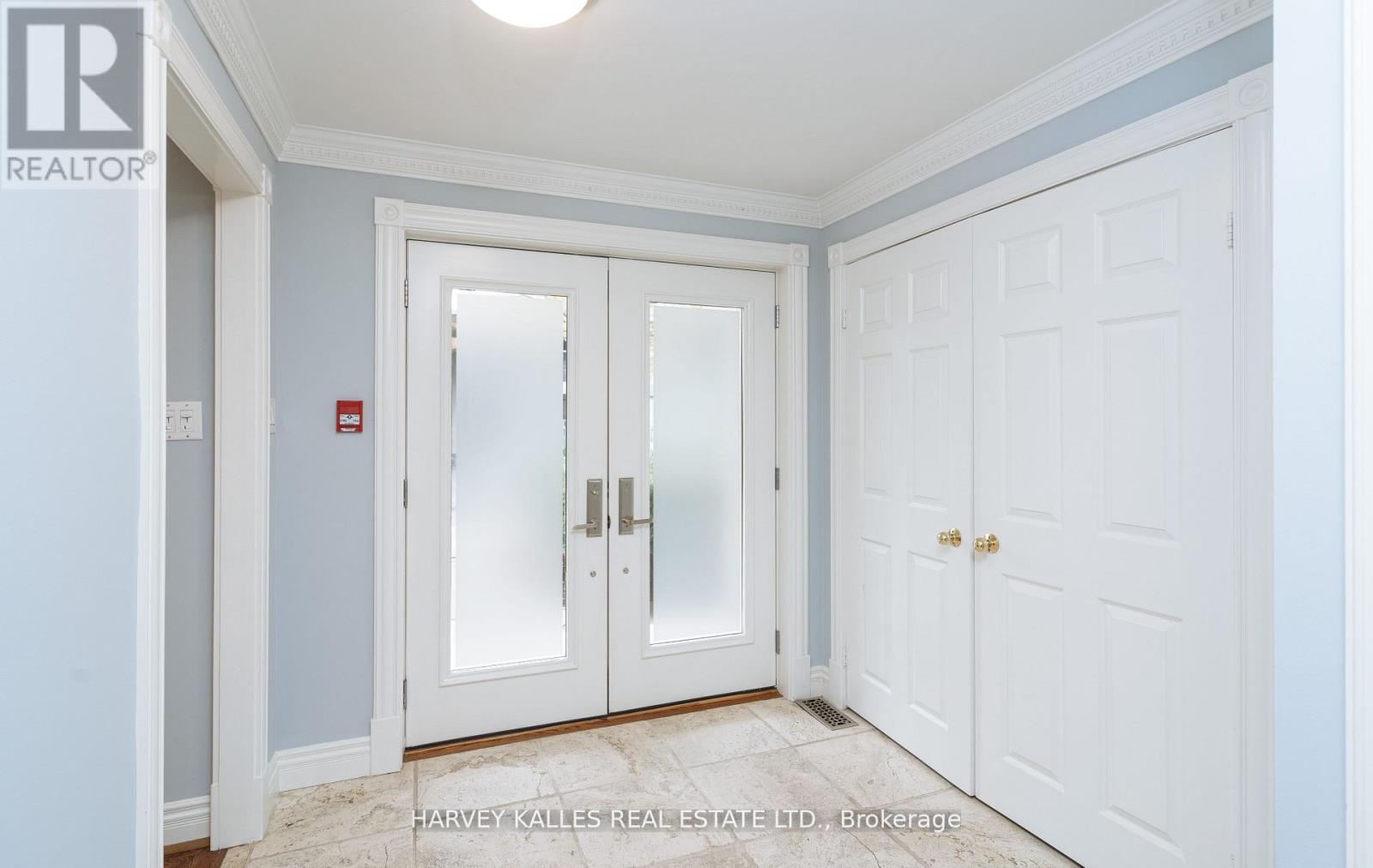 22 LOWER VILLAGE GATE