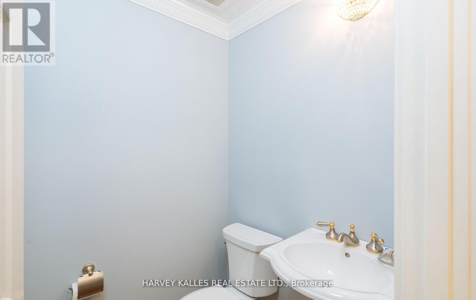 22 LOWER VILLAGE GATE