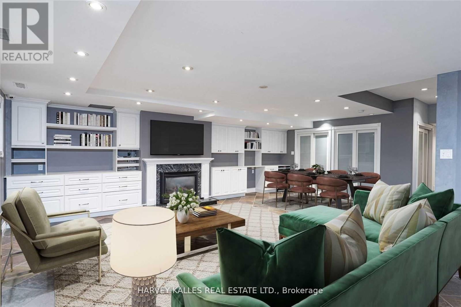 22 LOWER VILLAGE GATE