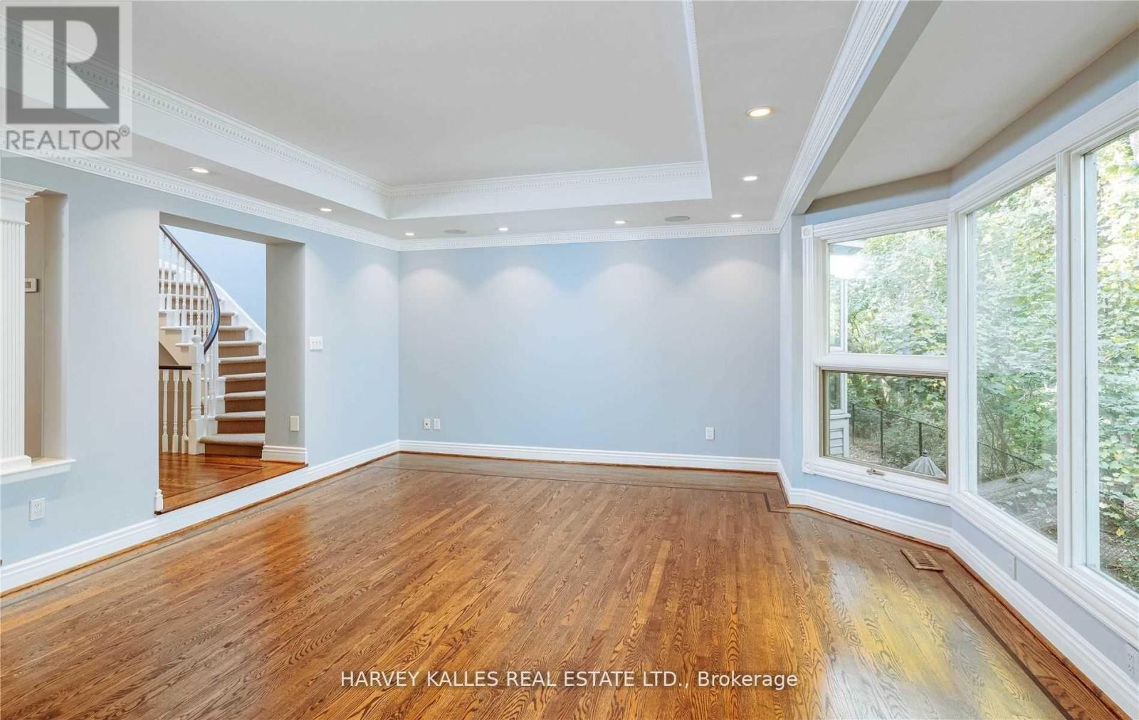 22 LOWER VILLAGE GATE