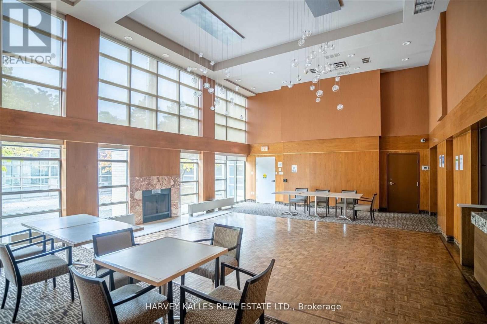 22 LOWER VILLAGE GATE