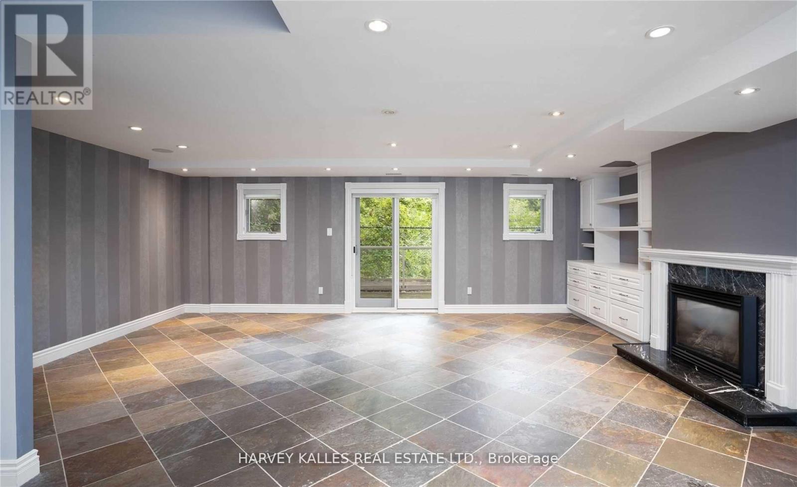 22 LOWER VILLAGE GATE