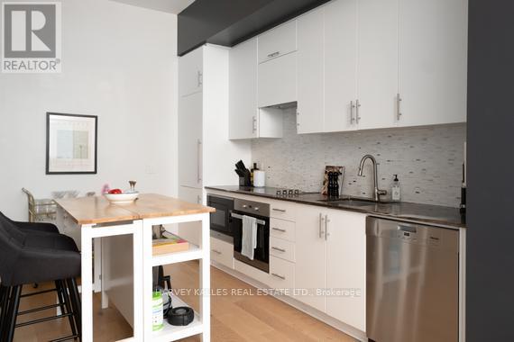 709 - 23 GLEBE ROAD W