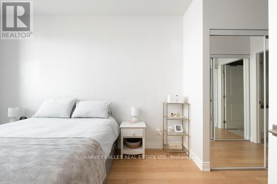 709 - 23 GLEBE ROAD W