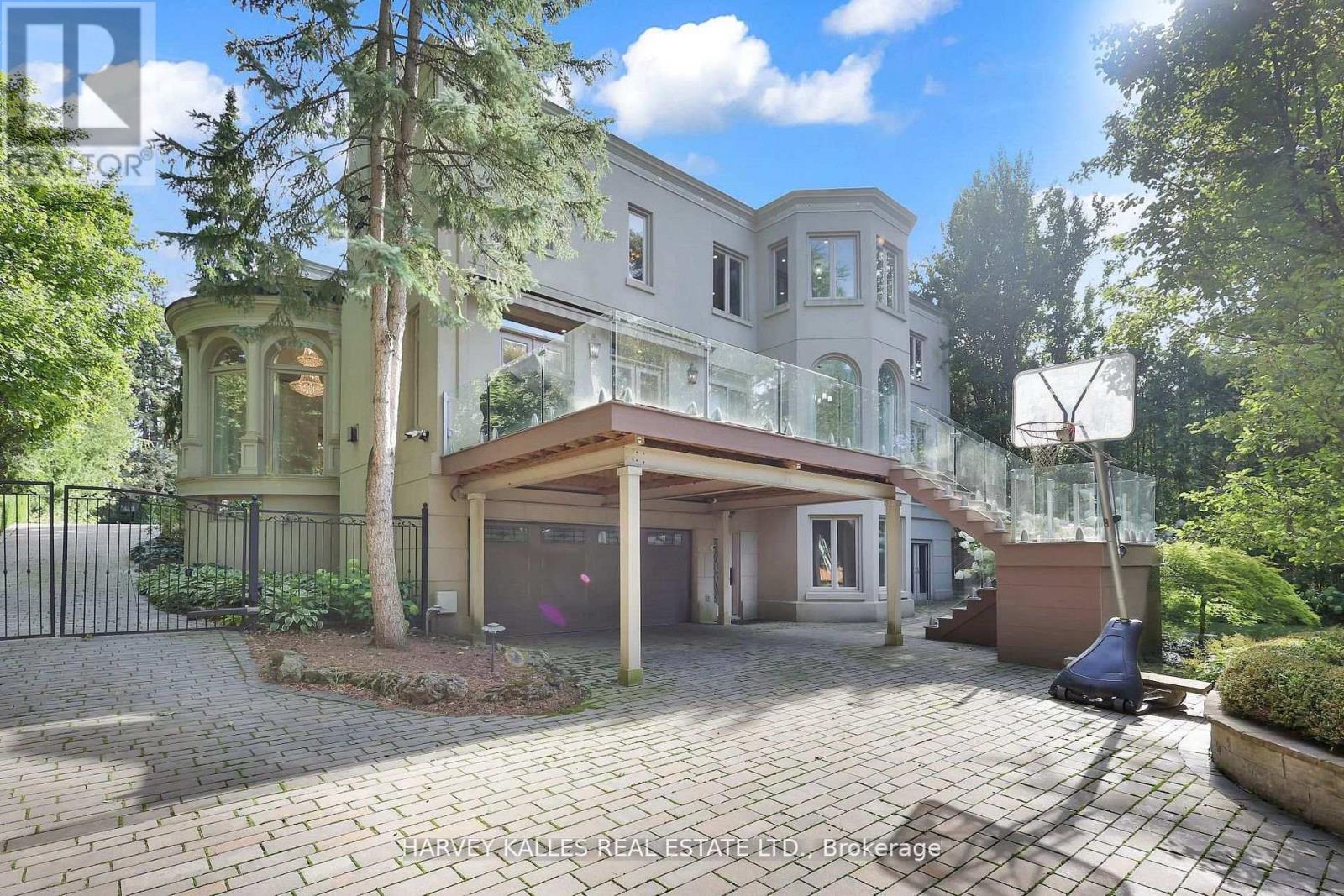 113 COLDSTREAM AVENUE