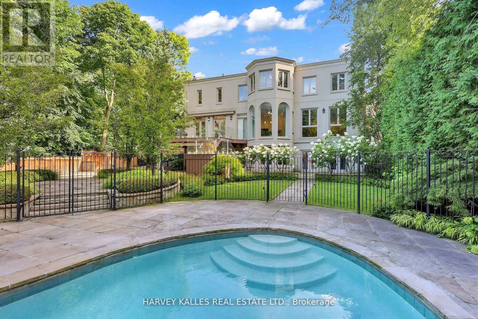 113 COLDSTREAM AVENUE