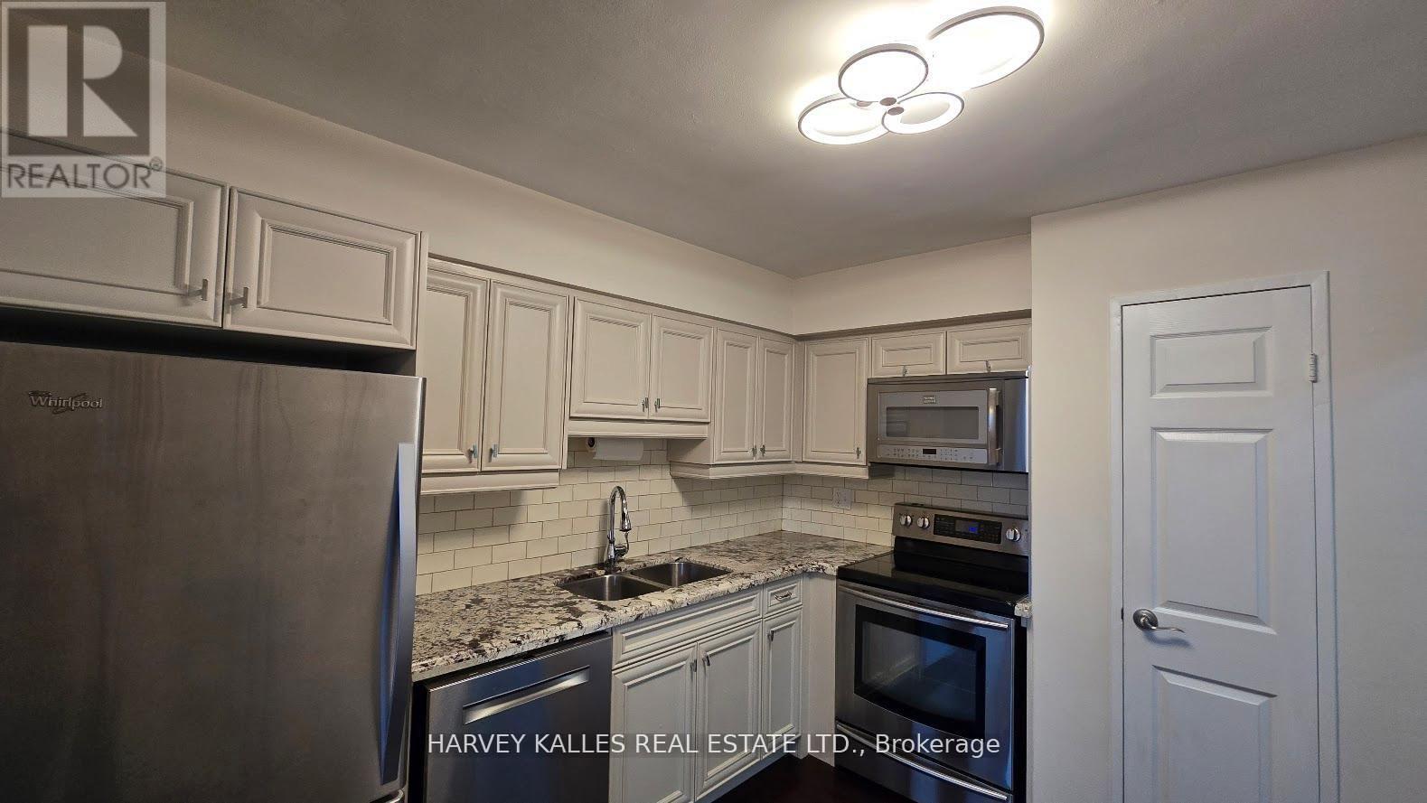 602 - 3555 BATHURST STREET