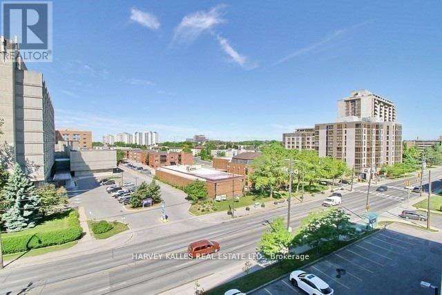 602 - 3555 BATHURST STREET