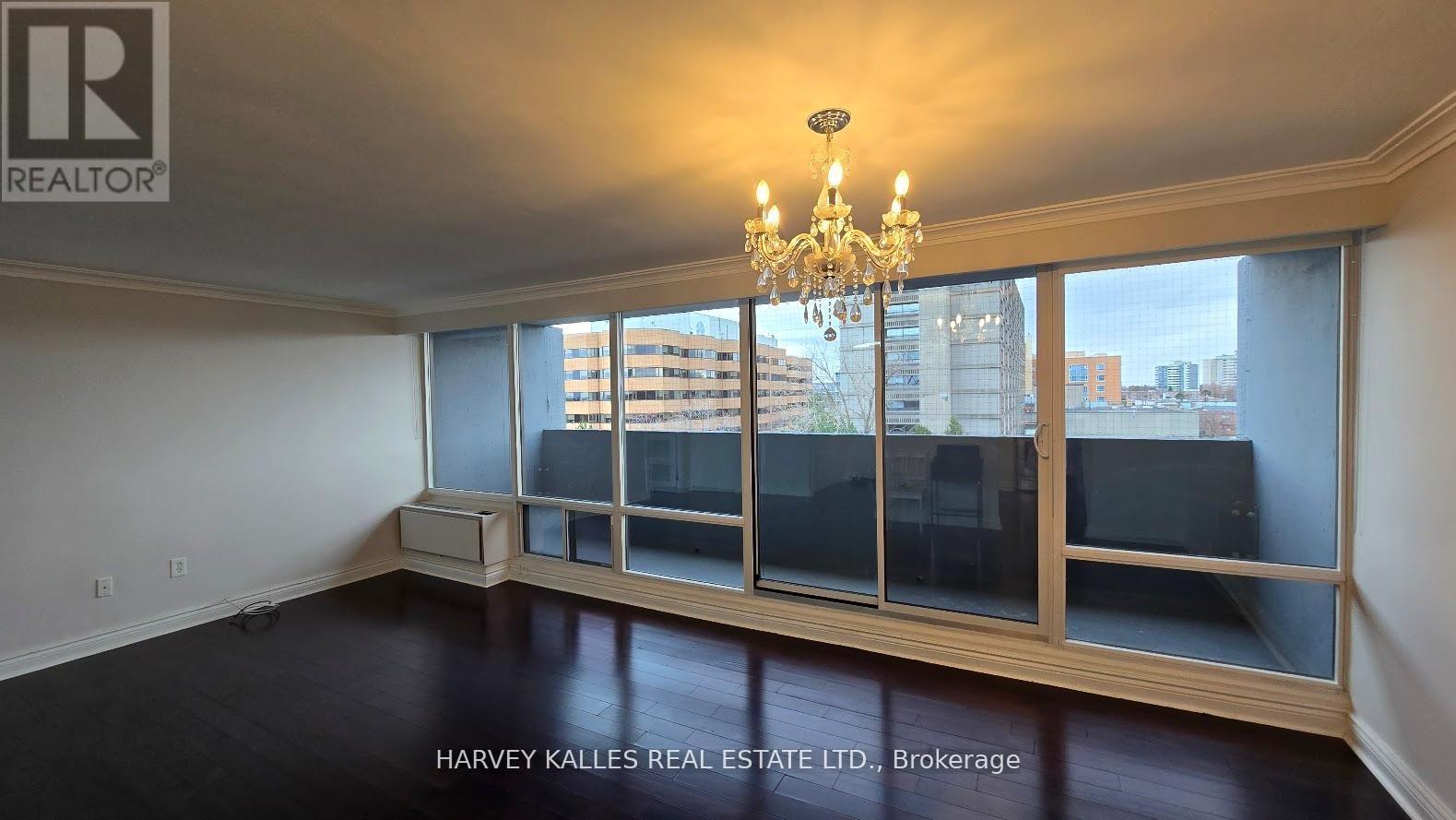 602 - 3555 BATHURST STREET