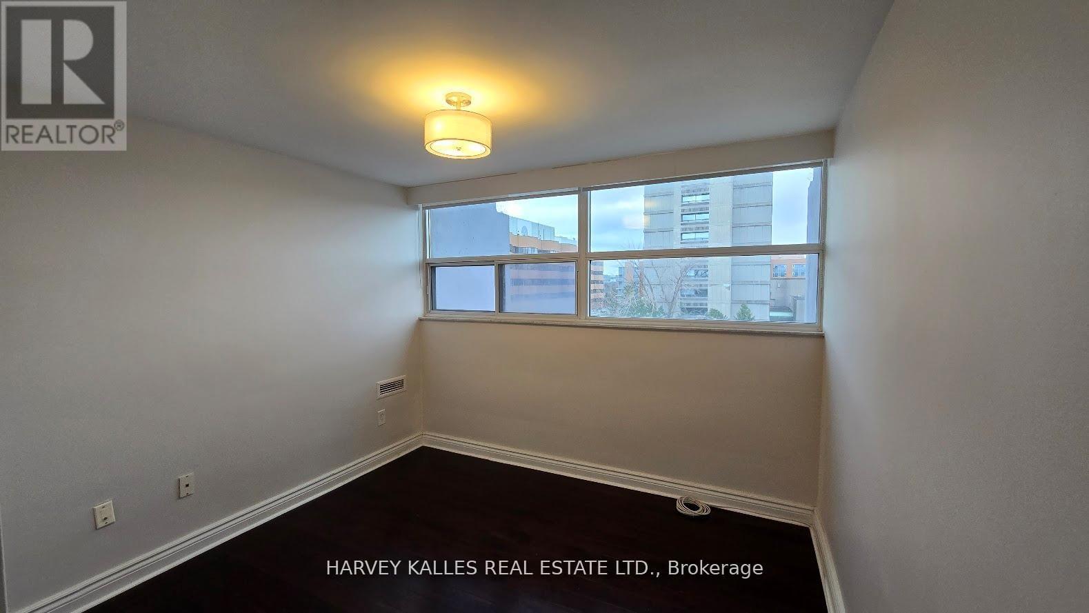 602 - 3555 BATHURST STREET