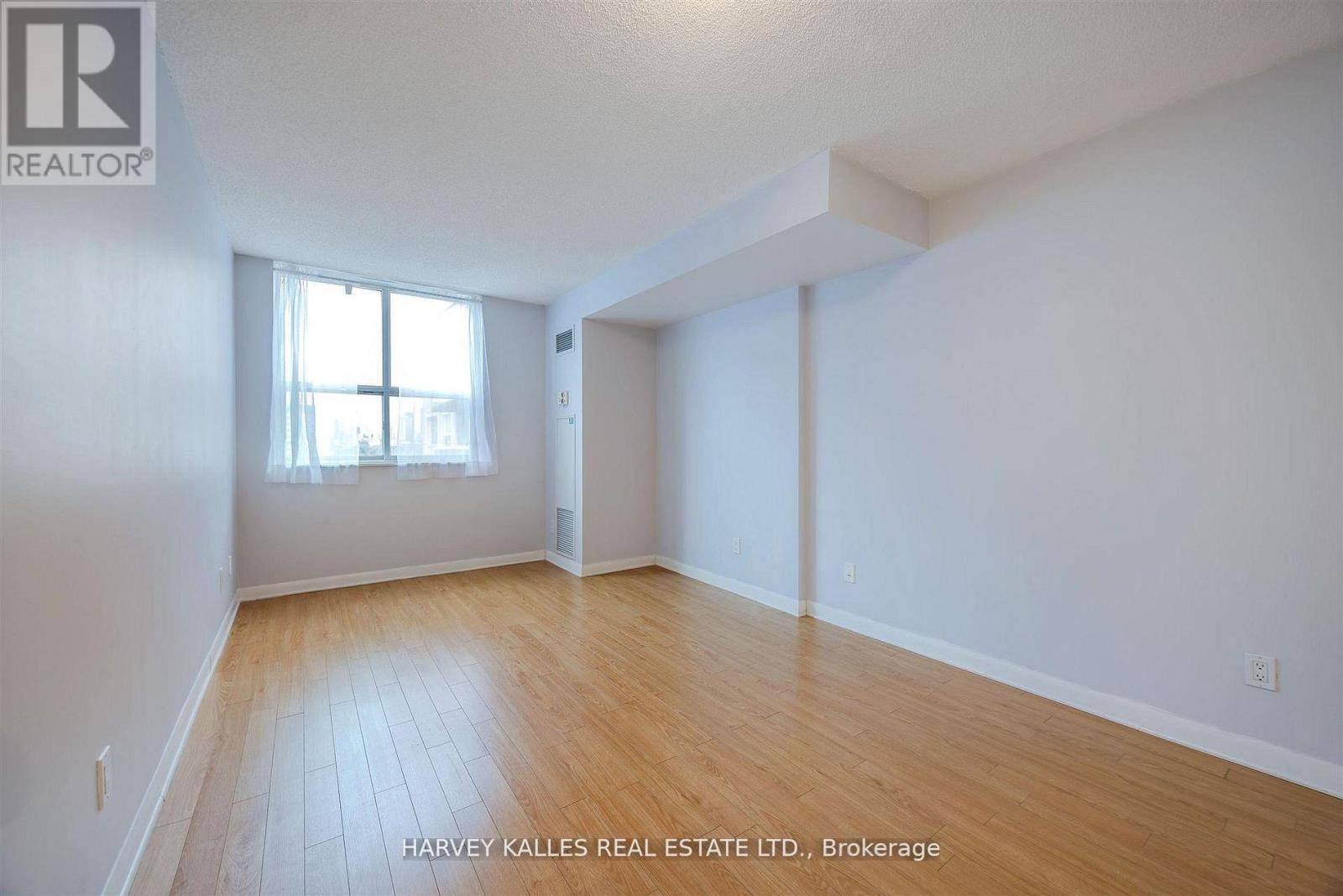 1405 - 323 RICHMOND STREET E