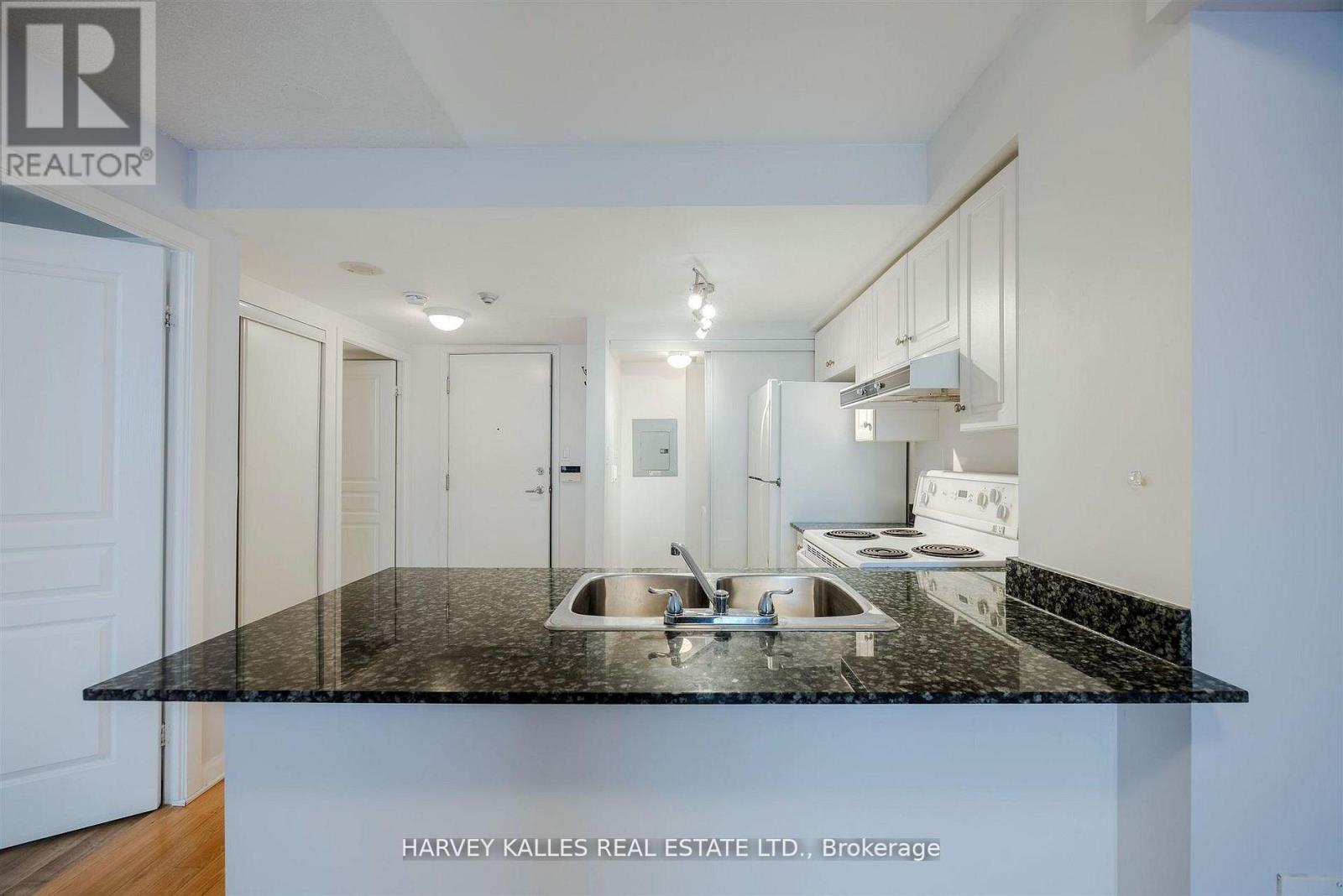 1405 - 323 RICHMOND STREET E