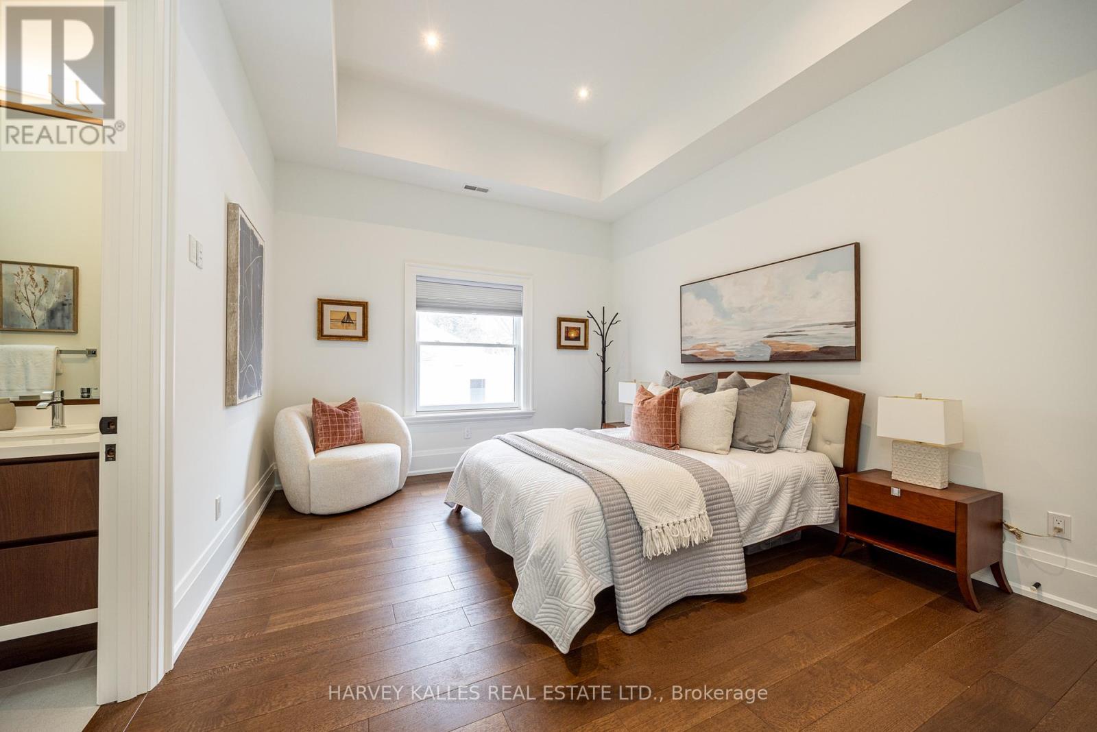 264 CORTLEIGH BOULEVARD