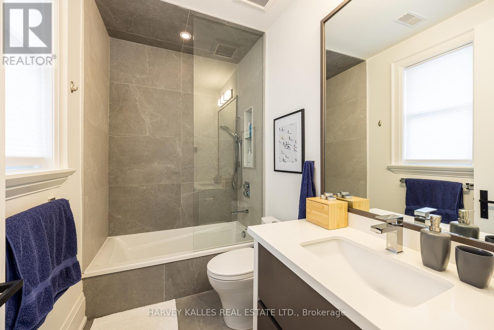 264 CORTLEIGH BOULEVARD