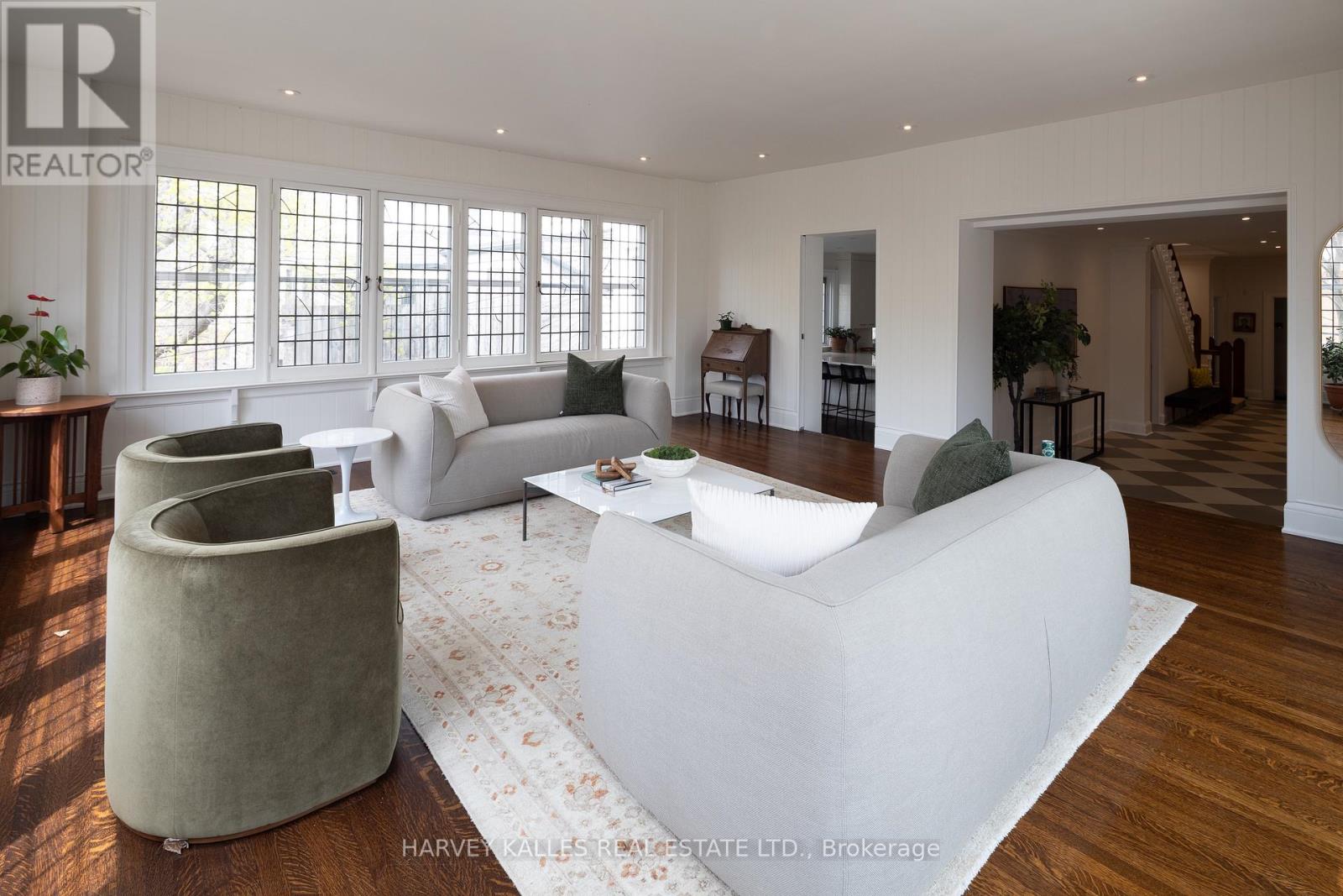 90 OLD FOREST HILL ROAD