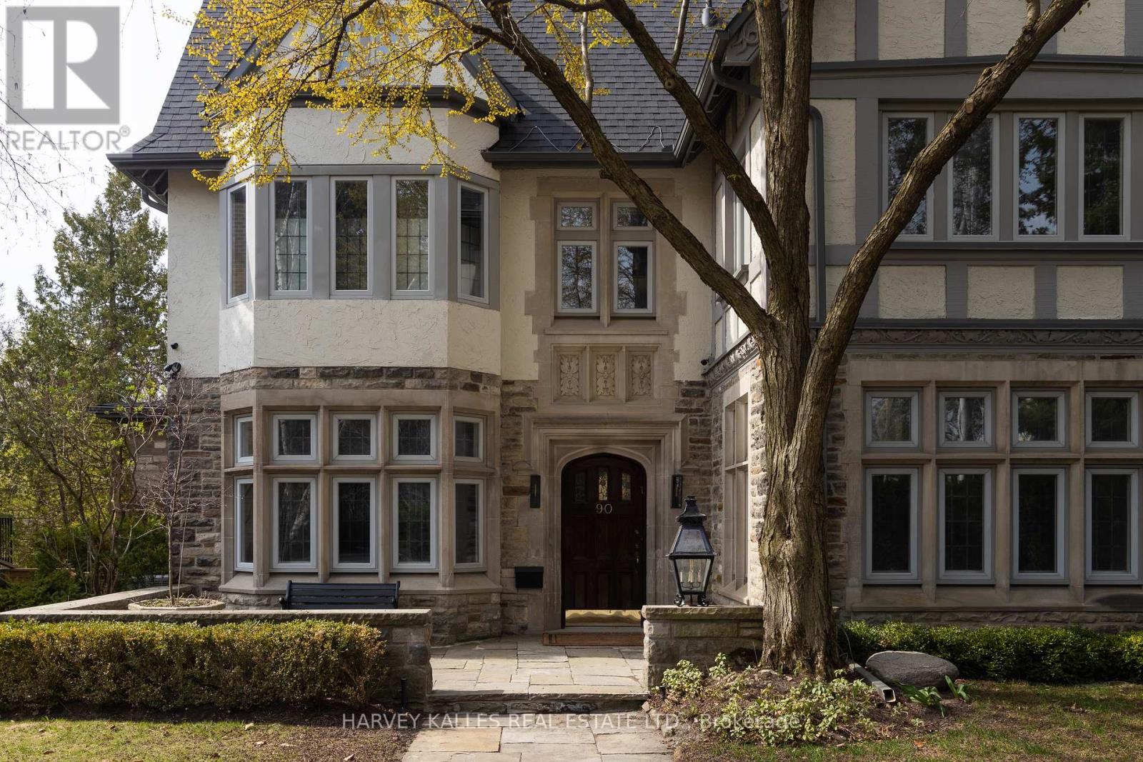 90 OLD FOREST HILL ROAD